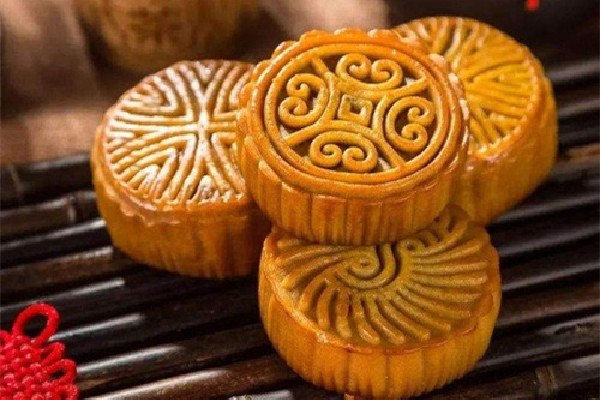 月餅皮硬了怎樣變軟和 月餅皮要松弛多久 月餅皮硬了怎樣變軟和 月餅皮要松弛多久