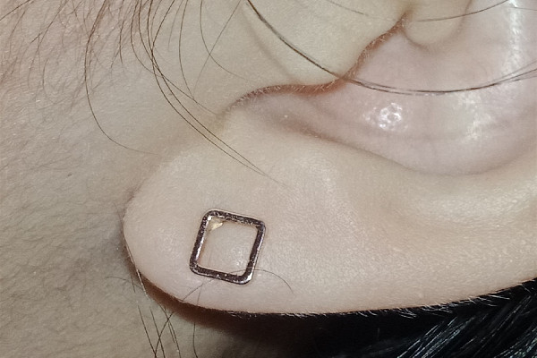 武漢打耳洞多少錢一對正常 武漢江漢路打耳洞的地方 武漢打耳洞多少錢一對正常 武漢江漢路打耳洞的地方