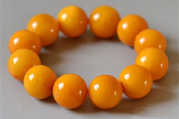 蜜蠟要盤玩嗎 蜜蠟要盤多久才能包漿