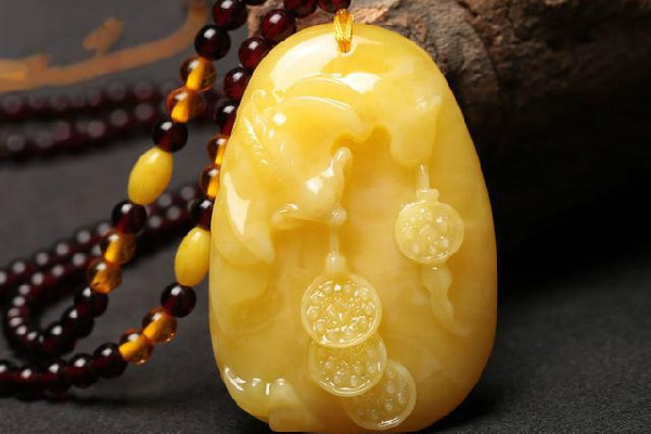 蜜蠟價(jià)錢多少錢一克 蜜蠟有收藏價(jià)值嗎 蜜蠟價(jià)錢多少錢一克 蜜蠟有收藏價(jià)值嗎