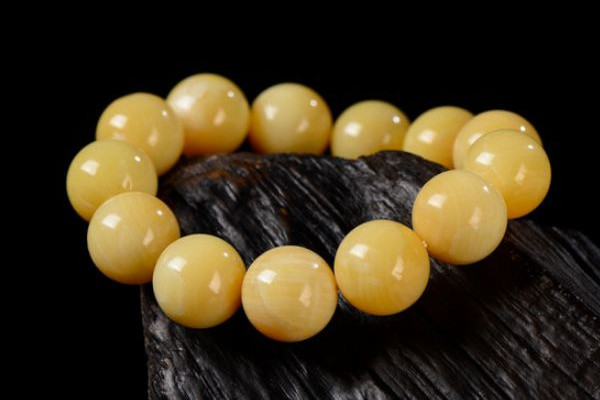 蜜蠟的種類和檔次 蜜蠟什么樣成色最好 蜜蠟的種類和檔次 蜜蠟什么樣成色最好