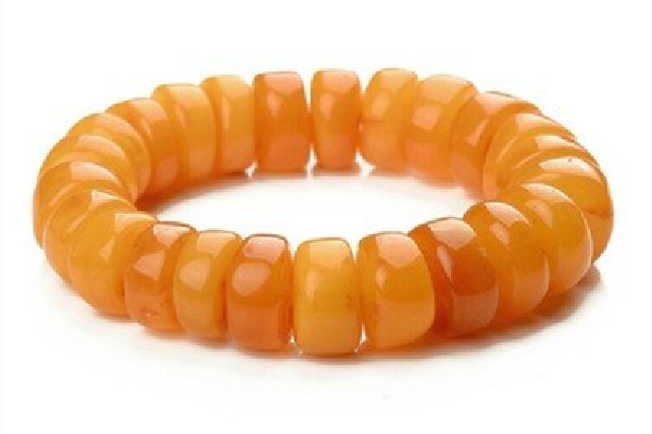 蜜蠟?zāi)睦锂a(chǎn)的最好 蜜蠟買什么樣的好 蜜蠟?zāi)睦锂a(chǎn)的最好 蜜蠟買什么樣的好