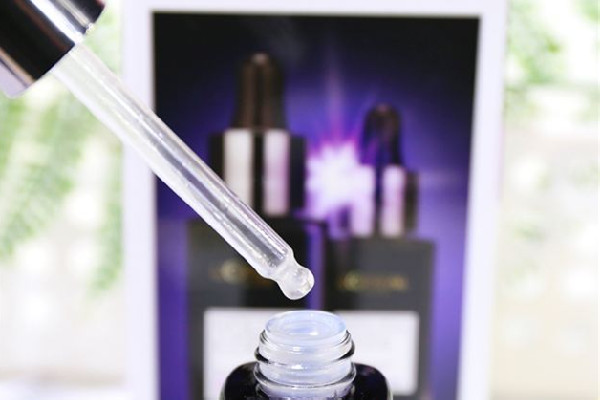 歐萊雅小黑瓶肌底液是晚上用還是早上用 歐萊雅小黑瓶肌底液什么時候用 歐萊雅小黑瓶肌底液是晚上用還是早上用 歐萊雅小黑瓶肌底液什么時候用