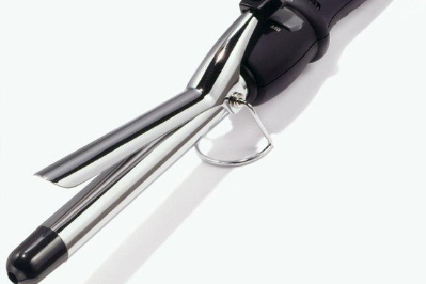 卷發(fā)棒要濕頭發(fā)還是干頭發(fā) 卷發(fā)棒用的時候要一直加熱嗎 卷發(fā)棒要濕頭發(fā)還是干頭發(fā) 卷發(fā)棒用的時候要一直加熱嗎