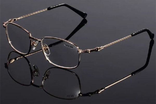 武漢哪里配眼鏡質(zhì)量好又實惠 武漢配眼鏡哪家醫(yī)院好