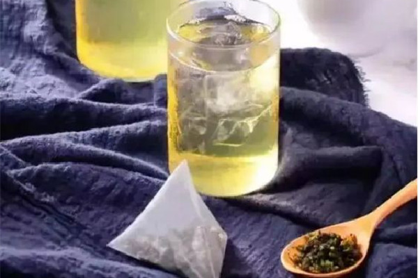 冷泡茶可以用熱水泡嗎 冷泡茶用熱水泡會(huì)怎么樣 冷泡茶可以用熱水泡嗎 冷泡茶用熱水泡會(huì)怎么樣