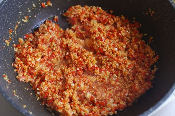 辣椒醬對(duì)減肥有影響嗎 辣椒醬適合減肥吃嗎 辣椒醬對(duì)減肥有影響嗎 辣椒醬適合減肥吃嗎