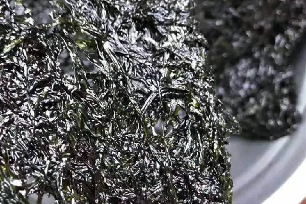 紫菜有點(diǎn)發(fā)霉了還能吃嗎 紫菜發(fā)霉能不能曬太陽(yáng)呢 紫菜有點(diǎn)發(fā)霉了還能吃嗎 紫菜發(fā)霉能不能曬太陽(yáng)呢