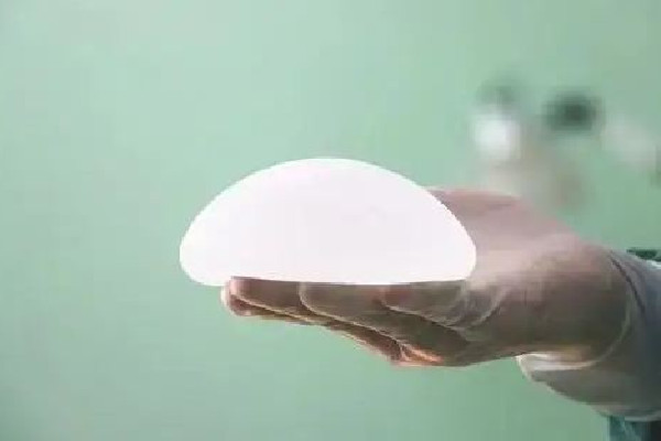 武漢假體隆胸哪家醫(yī)院好 武漢假體隆胸多少錢(qián)