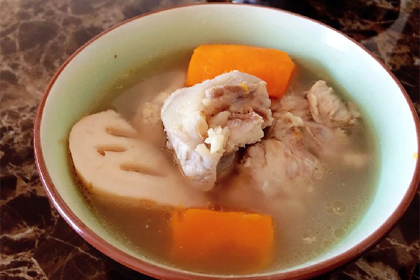 骨頭湯有腥味怎么補救 骨頭湯可以反復熬煮嗎 骨頭湯有腥味怎么補救 骨頭湯可以反復熬煮嗎