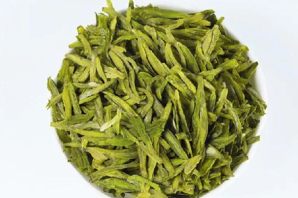 龍井茶喝起來苦嗎 龍井茶是什么香味的 龍井茶喝起來苦嗎 龍井茶是什么香味的