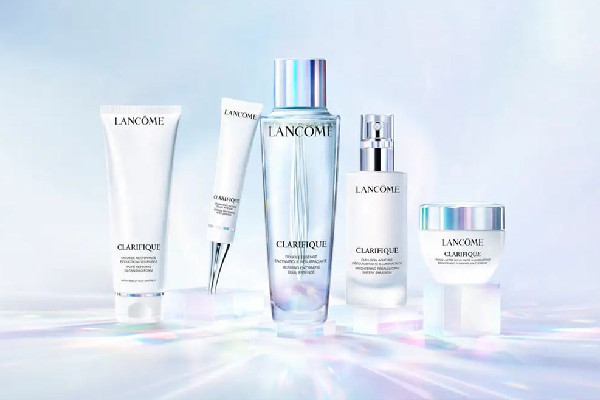 蘭蔻極光水用來臉上有辣辣的感覺 蘭蔻極光水用了起痘痘怎么回事 蘭蔻極光水用來臉上有辣辣的感覺 蘭蔻極光水用了起痘痘怎么回事