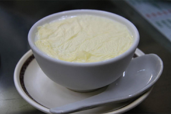 雙皮奶和奶凍的區(qū)別 雙皮奶為什么叫雙皮奶