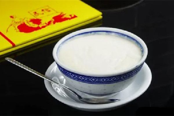 雙皮奶是哪里的特色美食 雙皮奶是什么材料做的 雙皮奶是哪里的特色美食 雙皮奶是什么材料做的