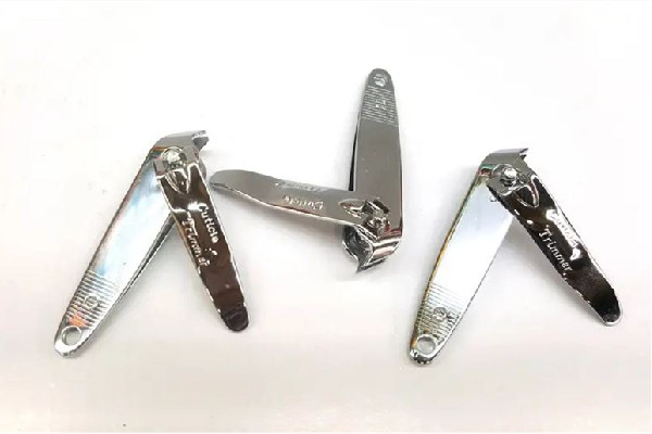 指甲刀買(mǎi)彎口的還是斜口的好啊 指甲刀買(mǎi)彎口和平口的區(qū)別 指甲刀買(mǎi)彎口的還是斜口的好啊 指甲刀買(mǎi)彎口和平口的區(qū)別