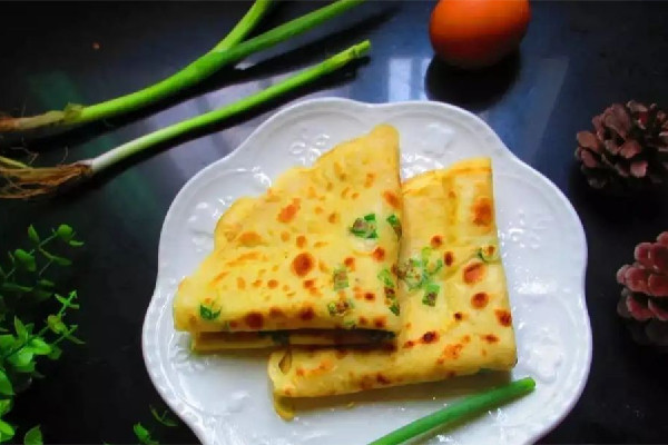 雞蛋餅是糖油混合物嗎 雞蛋餅會導(dǎo)致血糖偏高嗎