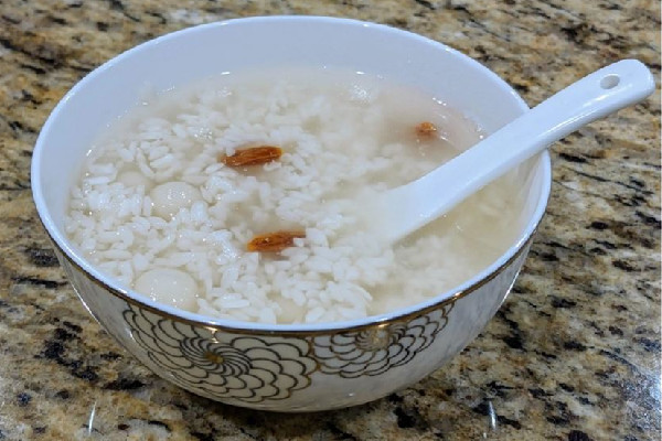 醪糟用大米和糯米有什么區(qū)別 醪糟用什么米做最好 醪糟用大米和糯米有什么區(qū)別 醪糟用什么米做最好