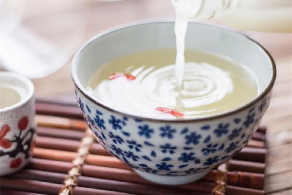 醪糟用什么發(fā)酵 醪糟發(fā)酵多長(zhǎng)時(shí)間最好