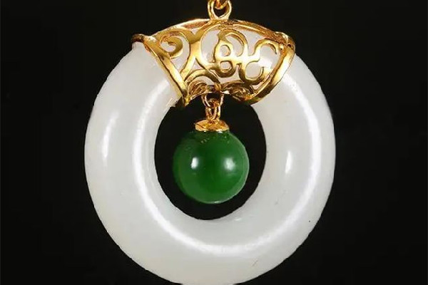 金鑲玉有收藏價(jià)值嗎 金鑲玉會貶值嗎