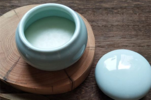 固體香水有保質(zhì)期嗎 固體香水怎么保存久一點(diǎn) 固體香水有保質(zhì)期嗎 固體香水怎么保存久一點(diǎn)