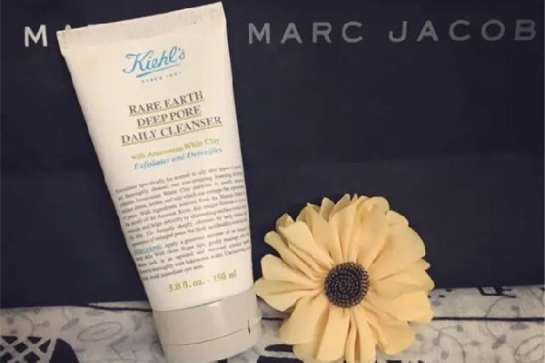 科顏氏洗面奶有卸妝功能嗎 科顏氏洗面奶有什么功效 科顏氏洗面奶有卸妝功能嗎 科顏氏洗面奶有什么功效