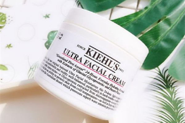 科顏氏保濕面霜和珂潤(rùn)面霜哪個(gè)好用 科顏氏保濕面霜是什么顏色 科顏氏保濕面霜和珂潤(rùn)面霜哪個(gè)好用 科顏氏保濕面霜是什么顏色