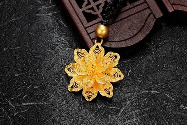 古法黃金可以戴著洗澡嗎 古法黃金會不會掉色 古法黃金可以戴著洗澡嗎 古法黃金會不會掉色