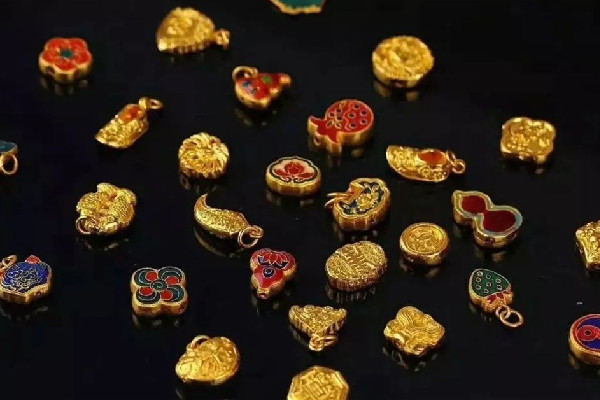 古法黃金會(huì)不會(huì)磨的光亮 古法黃金戴久了會(huì)怎樣 古法黃金會(huì)不會(huì)磨的光亮 古法黃金戴久了會(huì)怎樣