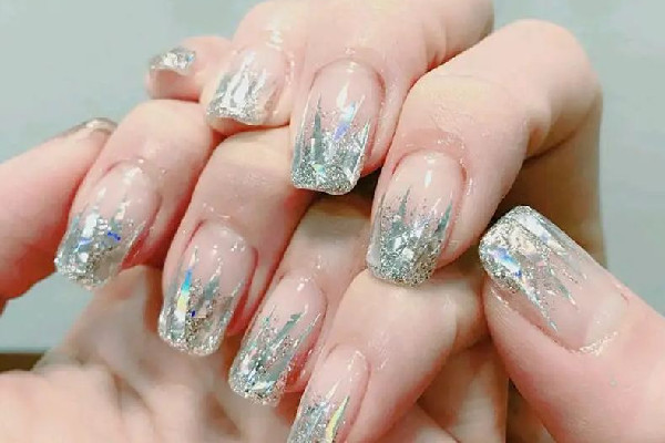 漸變美甲用什么刷子 漸變美甲用什么暈染膠 漸變美甲用什么刷子 漸變美甲用什么暈染膠