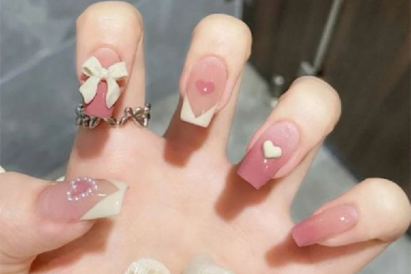 漸變美甲多少錢 漸變美甲和貓眼美甲哪個(gè)貴 漸變美甲多少錢 漸變美甲和貓眼美甲哪個(gè)貴