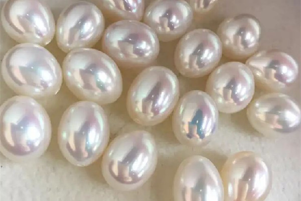 淡水珍珠有幾種顏色 淡水珍珠的等級(jí)與分類
