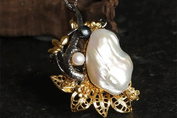 巴洛克珍珠什么顏色價值最高 巴洛克珍珠是白色貴還是彩色貴 巴洛克珍珠什么顏色價值最高 巴洛克珍珠是白色貴還是彩色貴