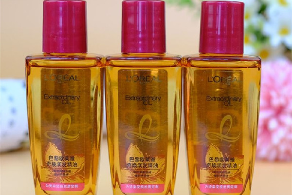 歐萊雅護發(fā)精油可以直接抹在頭發(fā)上嗎 歐萊雅護發(fā)精油的正確使用方法 歐萊雅護發(fā)精油可以直接抹在頭發(fā)上嗎 歐萊雅護發(fā)精油的正確使用方法