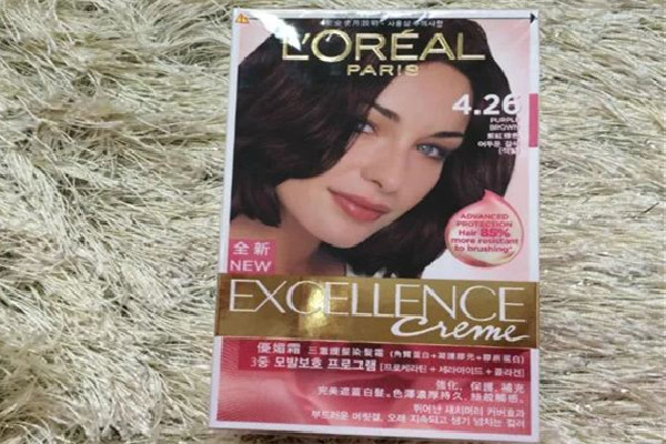 歐萊雅染發(fā)劑可以兩個(gè)顏色混合使用嗎 歐萊雅染發(fā)劑可以接觸頭皮嗎