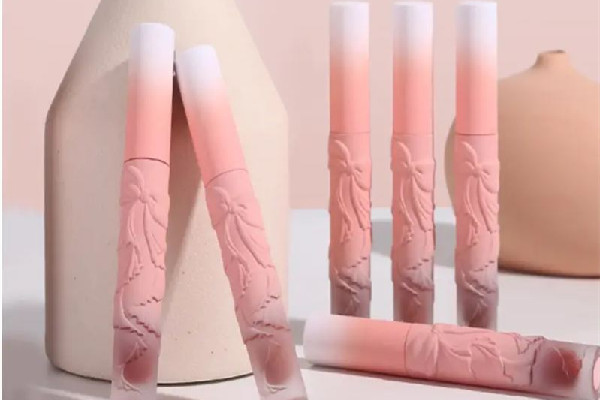 唇泥可以當(dāng)腮紅嗎 唇泥涂臉上會怎樣 唇泥可以當(dāng)腮紅嗎 唇泥涂臉上會怎樣