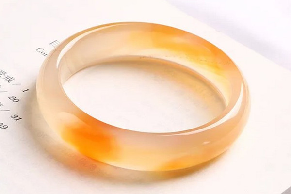 手鐲的種水是什么意思 手鐲種水怎么看 手鐲的種水是什么意思 手鐲種水怎么看