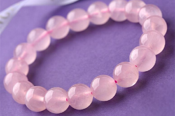 芙蓉石戴久了會認(rèn)主嗎 芙蓉石戴多久可以開運(yùn) 芙蓉石戴久了會認(rèn)主嗎 芙蓉石戴多久可以開運(yùn)