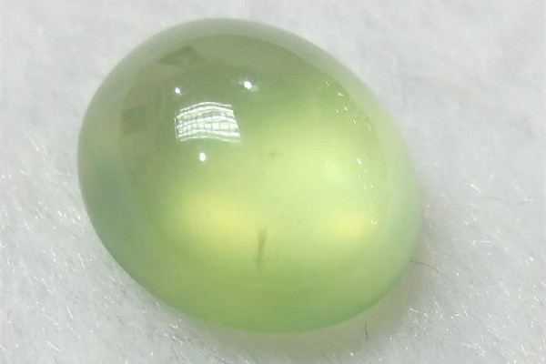 葡萄石值錢嗎 葡萄石什么顏色的最好 葡萄石值錢嗎 葡萄石什么顏色的最好