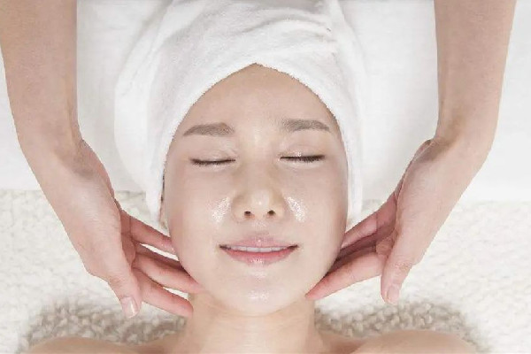 水果湖清顏堂專業(yè)祛痘面部清潔感覺(jué)好不好 面部清潔最有效的方法