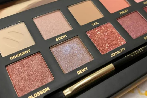 完美日記動物眼影盤推薦哪個(gè)好用 完美日記動物眼影盤一共有多少個(gè) 完美日記動物眼影盤推薦哪個(gè)好用 完美日記動物眼影盤一共有多少個(gè)