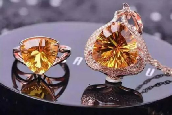 黃水晶價格多少錢一克 黃水晶產(chǎn)地哪里最好 黃水晶價格多少錢一克 黃水晶產(chǎn)地哪里最好