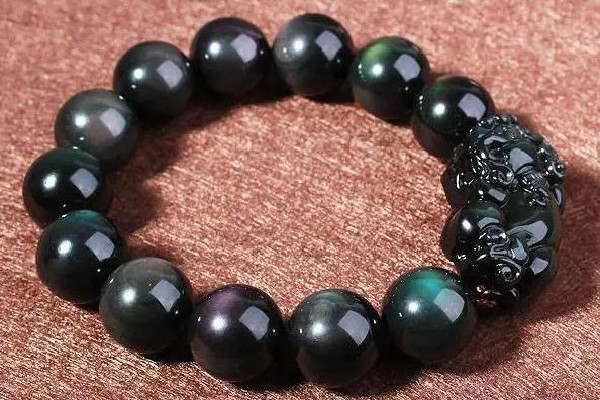 黑曜石怎么辨別真假 黑曜石有幾種顏色 黑曜石怎么辨別真假 黑曜石有幾種顏色