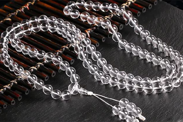 白水晶是不是越透越好 白水晶買人造的好還是天然的好 白水晶是不是越透越好 白水晶買人造的好還是天然的好