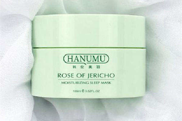 睡眠面膜和晚霜的區(qū)別 睡眠面膜是面霜嗎 睡眠面膜和晚霜的區(qū)別 睡眠面膜是面霜嗎