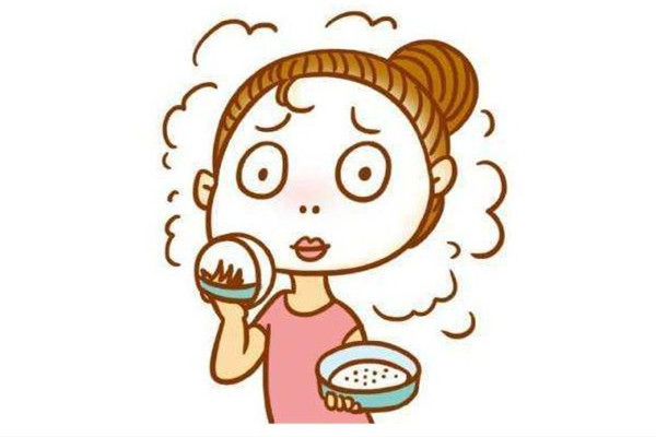 化妝卡粉是干皮還是油皮 化妝卡粉是因?yàn)槿彼畣? alt=