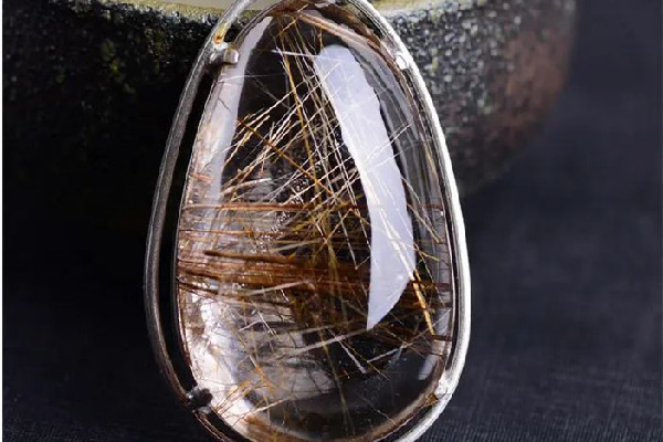 發(fā)晶買回來可以直接戴嗎 發(fā)晶買回來要消磁嗎 發(fā)晶買回來可以直接戴嗎 發(fā)晶買回來要消磁嗎