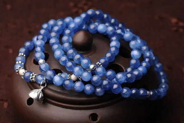 藍(lán)晶石怎么辨別真假 藍(lán)晶石會(huì)越戴越藍(lán)嗎 藍(lán)晶石怎么辨別真假 藍(lán)晶石會(huì)越戴越藍(lán)嗎