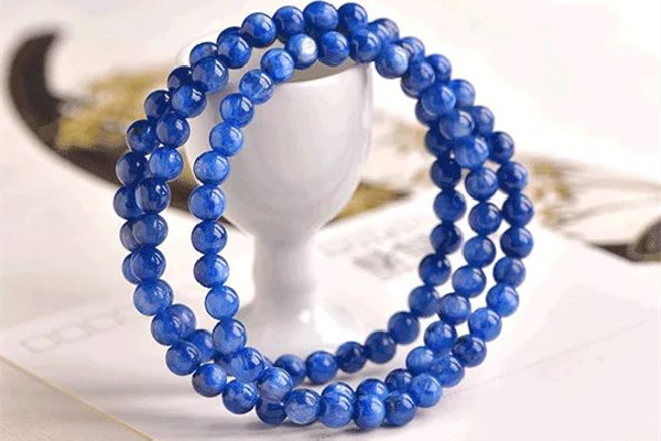 藍(lán)晶石怎么辨別真假 藍(lán)晶石會(huì)越戴越藍(lán)嗎 藍(lán)晶石怎么辨別真假 藍(lán)晶石會(huì)越戴越藍(lán)嗎