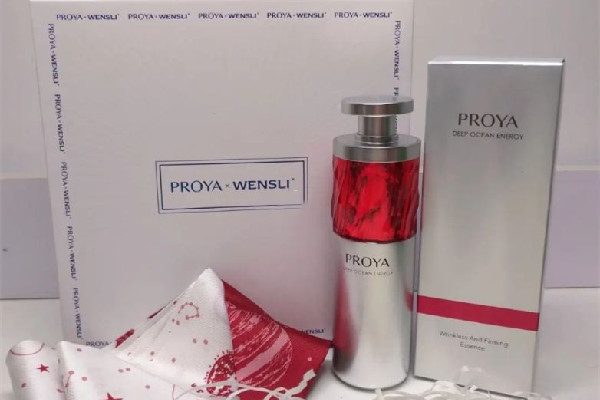 珀萊雅早c晚a和olay小白瓶哪個好 珀萊雅早c晚a的功效和作用 珀萊雅早c晚a和olay小白瓶哪個好 珀萊雅早c晚a的功效和作用