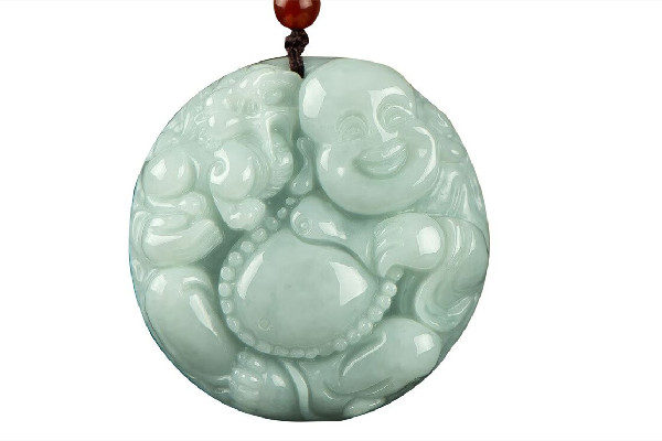 玉佛吊墜是白色好還是綠色好 玉佛吊墜什么顏色好 玉佛吊墜是白色好還是綠色好 玉佛吊墜什么顏色好